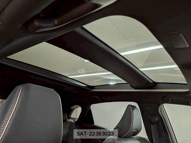 Toyota Crown Sports 2024-10 6814412-6