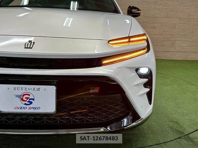 Toyota Crown Sports 2023-11 6814417-10