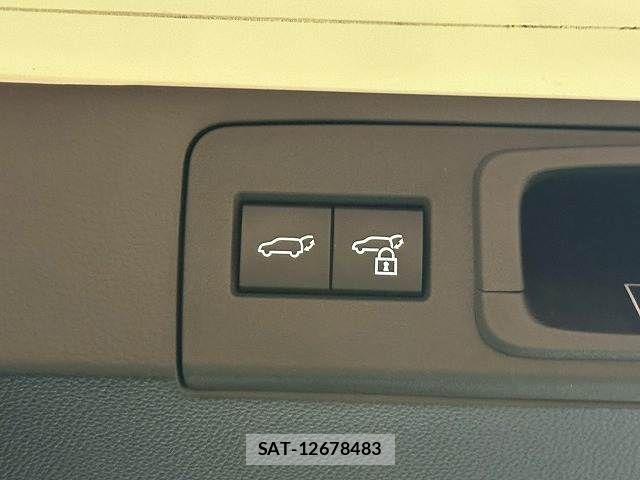 Toyota Crown Sports 2023-11 6814417-14