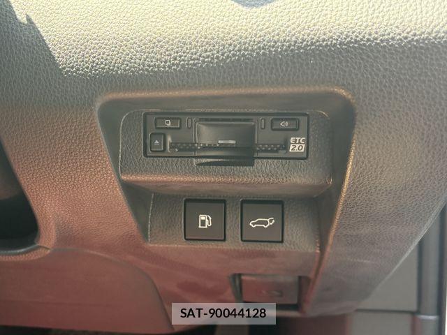 Toyota Crown Sports 2024-11 6903770-17