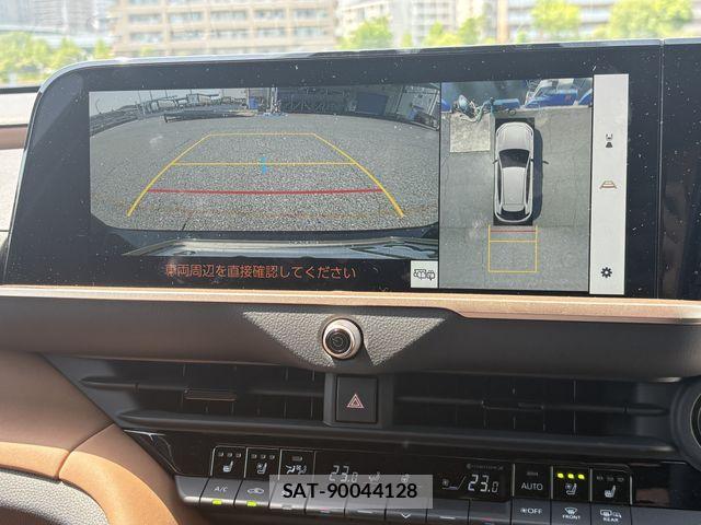 Toyota Crown Sports 2024-11 6903770-19