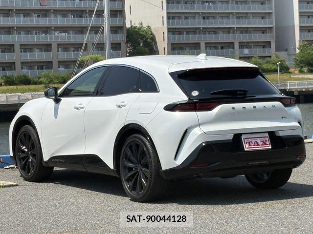 Toyota Crown Sports 2024-11 6903770-2