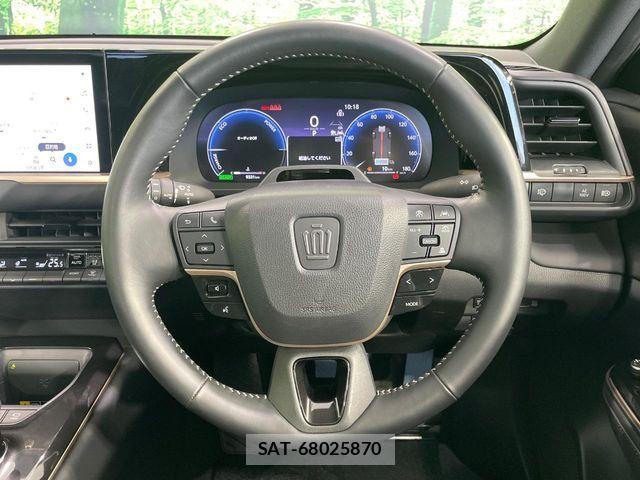Toyota Crown Sports 2024-09 6903758-9