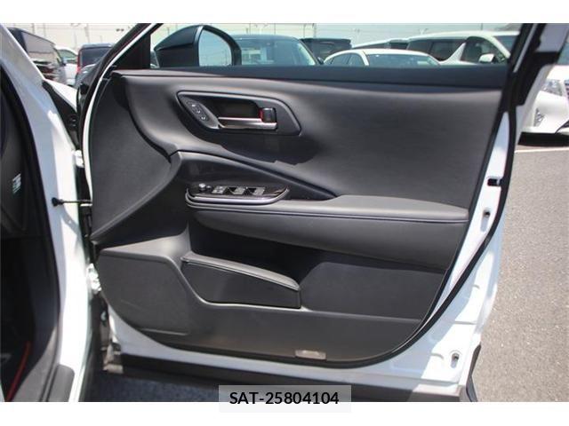 Toyota Crown Sports 2024-05 6992803-22