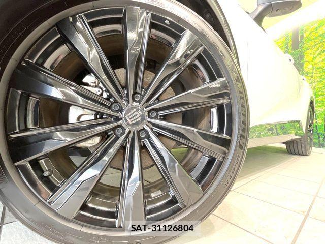 Toyota Crown Sports 2024-09 6992832-12