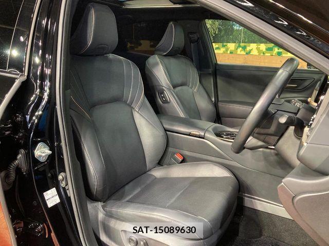 Toyota Crown Sports 2023-11 6992805-7
