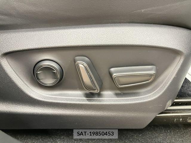 Toyota Crown Sports 2024-08 7020270-20