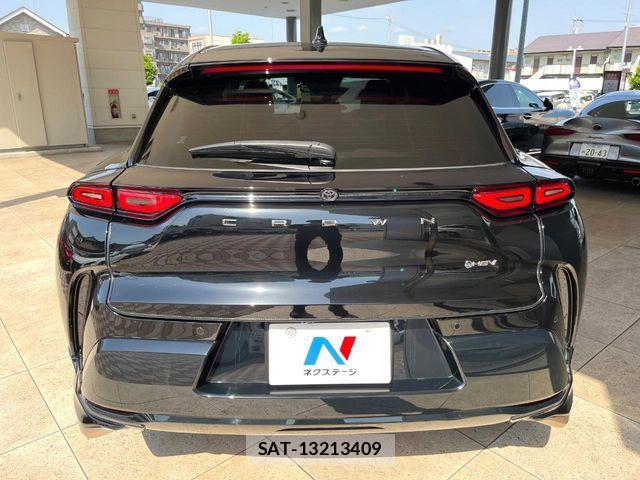 Toyota Crown Sports 2024-03 7020271-13