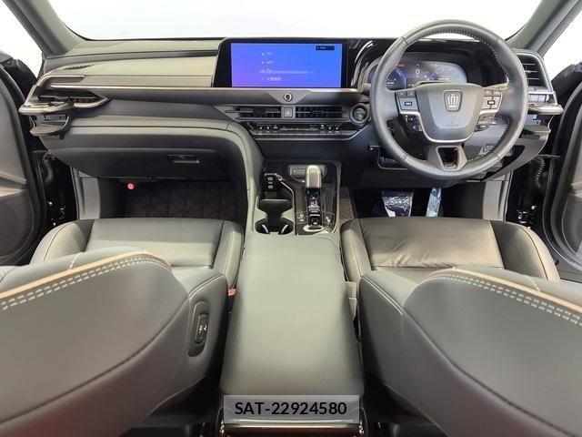 Toyota Crown Sports 2024-04 7020269-1