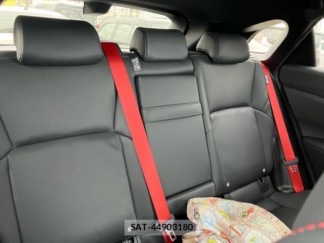 Toyota Crown Sports 2024-03 7058077-14