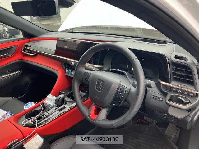 Toyota Crown Sports 2024-03 7058077-15