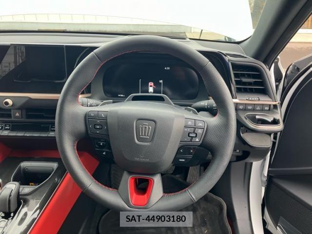 Toyota Crown Sports 2024-03 7058077-16