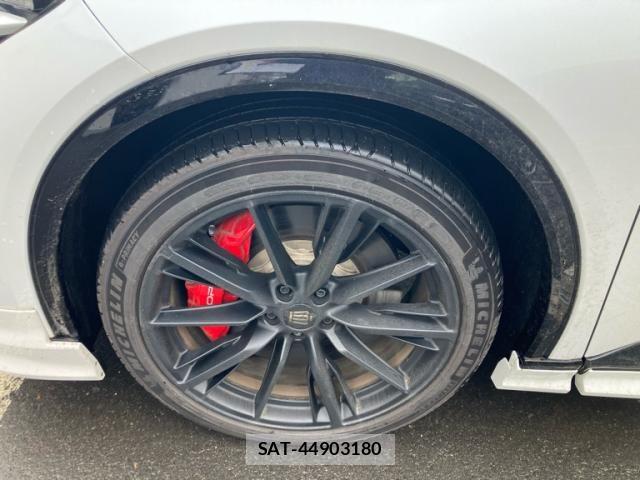 Toyota Crown Sports 2024-03 7058077-4