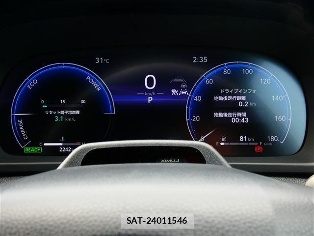 Toyota Crown Sports 2025-03 7058080-10