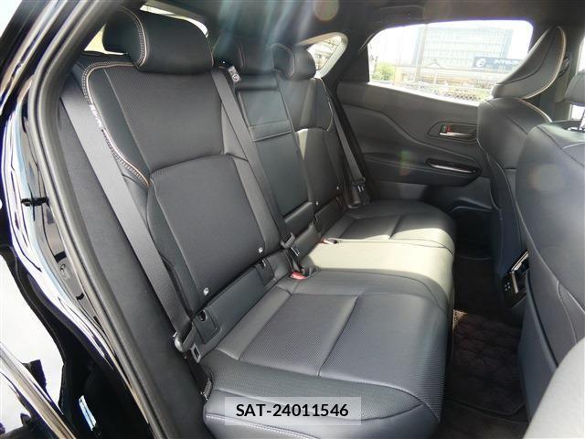 Toyota Crown Sports 2025-03 7058080-26
