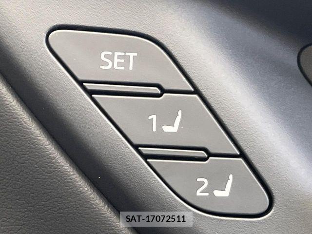 Toyota Crown Sports 2023-12 7216727-14