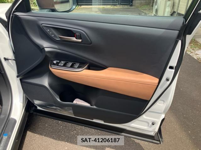 Toyota Crown Sports 2024-03 7216732-14