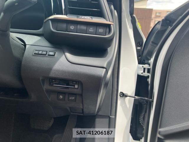 Toyota Crown Sports 2024-03 7216732-17