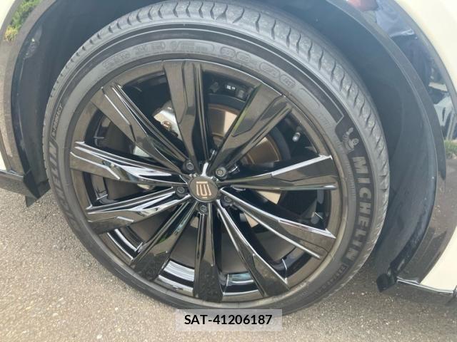 Toyota Crown Sports 2024-03 7216732-7