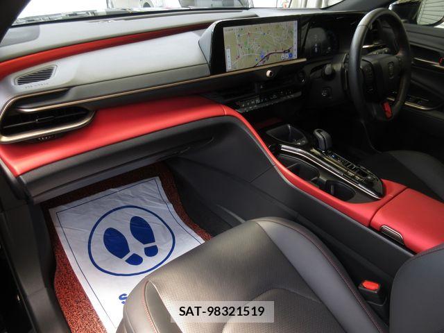 Toyota Crown Sports 2024-04 7216734-11