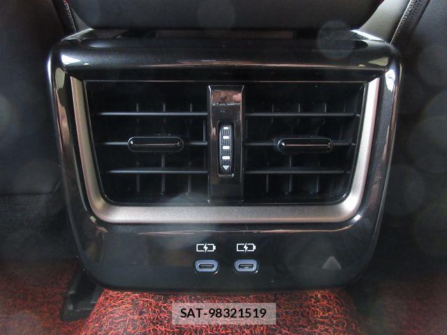 Toyota Crown Sports 2024-04 7216734-12