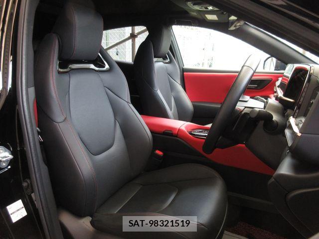 Toyota Crown Sports 2024-04 7216734-5