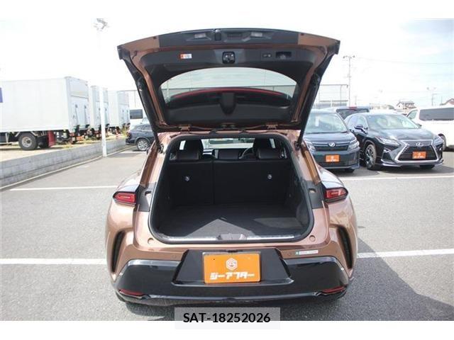 Toyota Crown Sports 2024-11 7216739-25