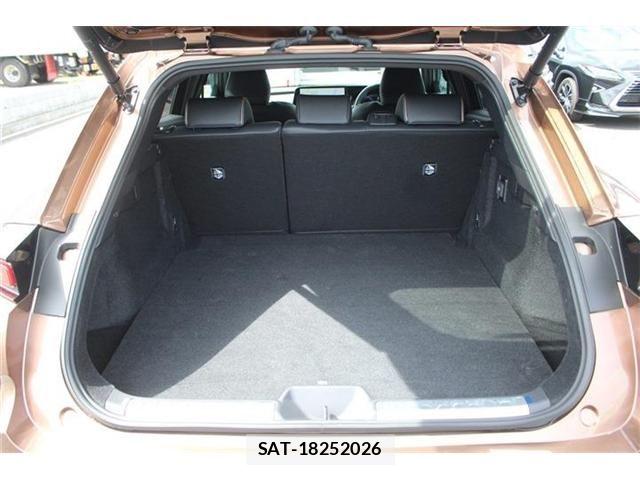 Toyota Crown Sports 2024-11 7216739-26