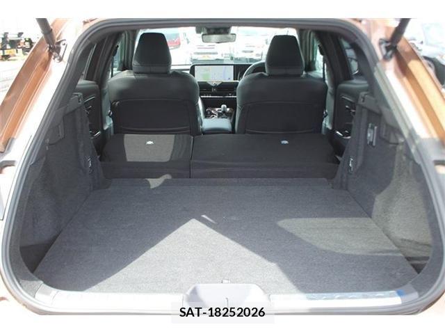 Toyota Crown Sports 2024-11 7216739-27