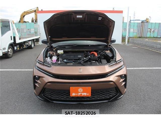 Toyota Crown Sports 2024-11 7216739-28