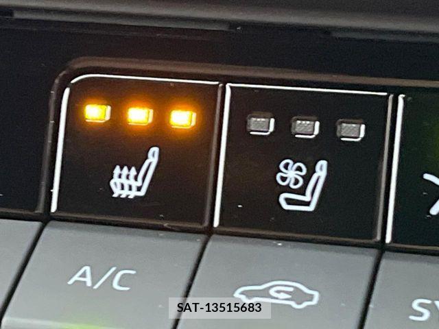 Toyota Crown Sports 2023-12 7216728-8