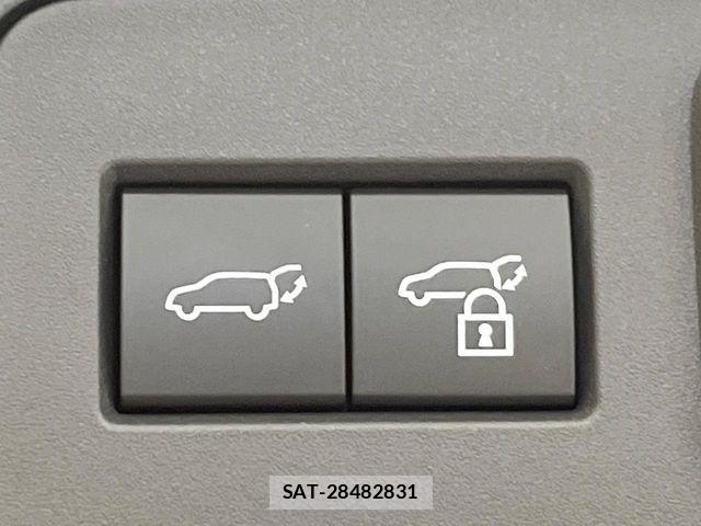 Toyota Crown Sports 2024-10 7216738-10