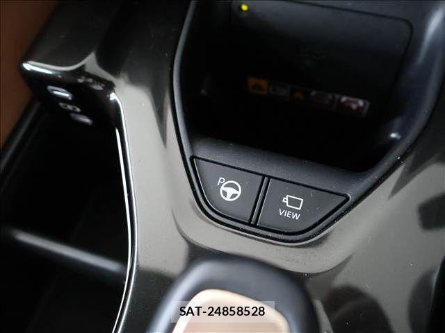 Toyota Crown Sports 2025-03 7216737-11