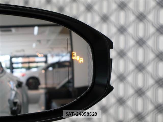 Toyota Crown Sports 2025-03 7216737-15