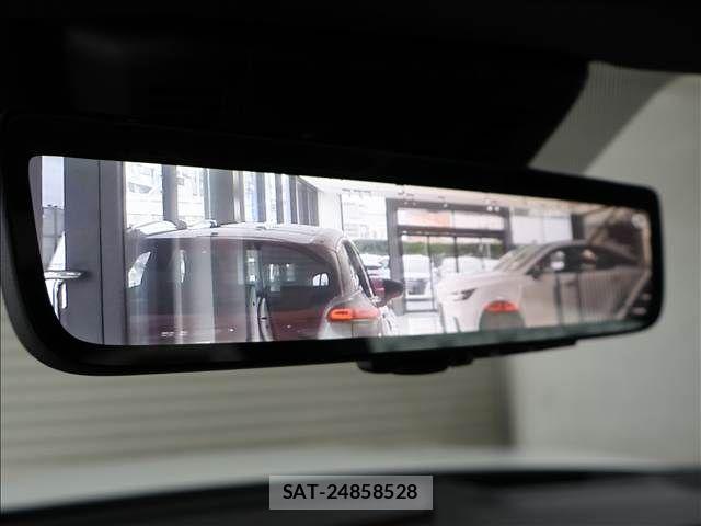 Toyota Crown Sports 2025-03 7216737-4
