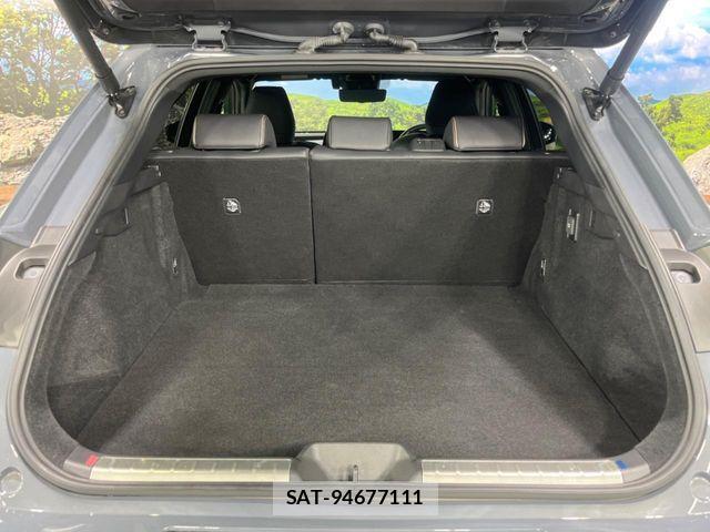 Toyota Crown Sports 2023-12 7216729-10