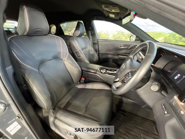 Toyota Crown Sports 2023-12 7216729-8