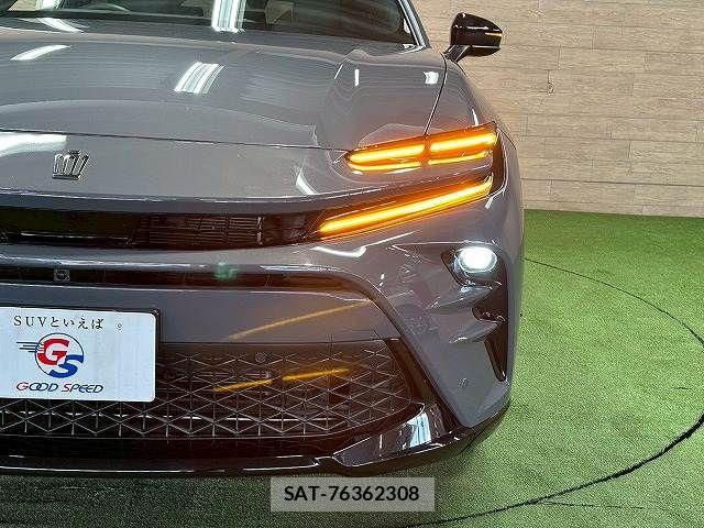 Toyota Crown Sports 2024-06 7216735-10