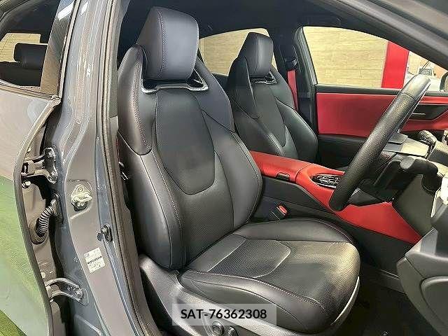 Toyota Crown Sports 2024-06 7216735-8