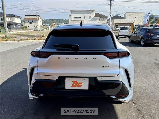 Toyota Crown Sports 2025-05 7250307-13