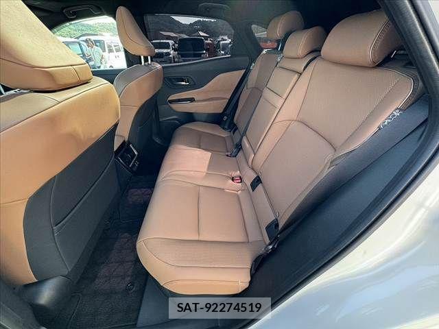 Toyota Crown Sports 2025-05 7250307-18