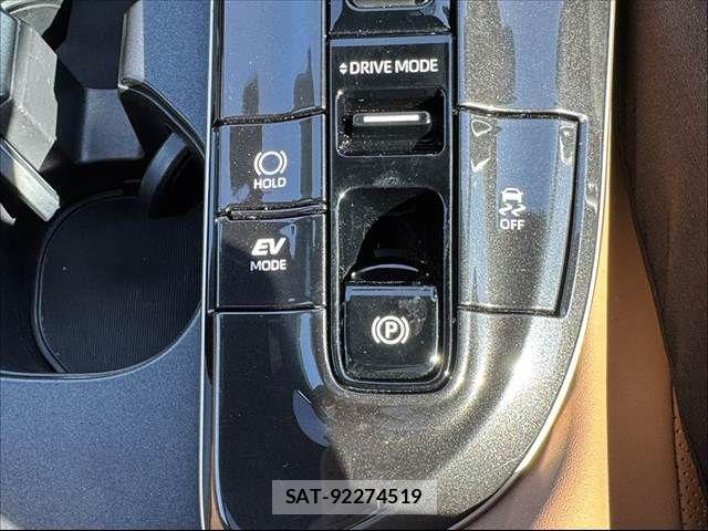 Toyota Crown Sports 2025-05 7250307-22