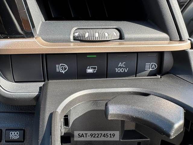 Toyota Crown Sports 2025-05 7250307-27