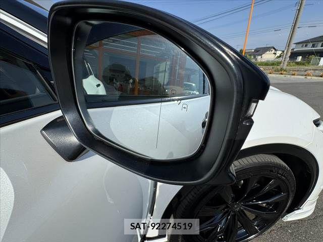 Toyota Crown Sports 2025-05 7250307-29