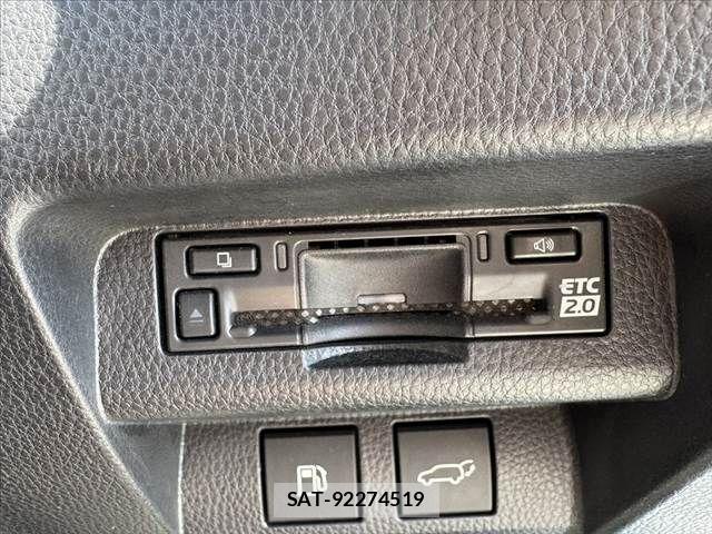 Toyota Crown Sports 2025-05 7250307-4