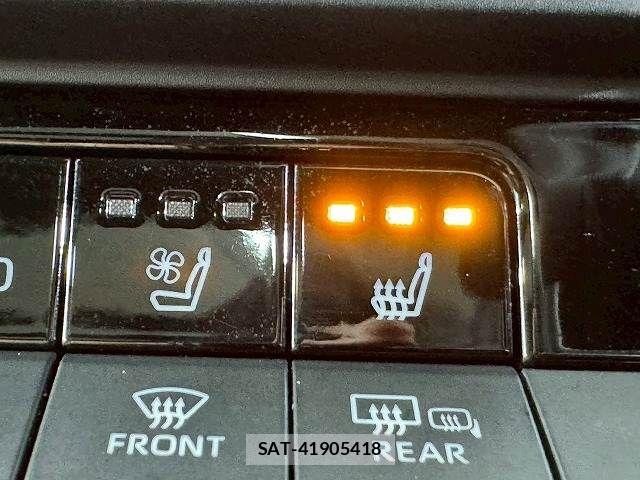 Toyota Crown Sports 2024-09 7250308-9