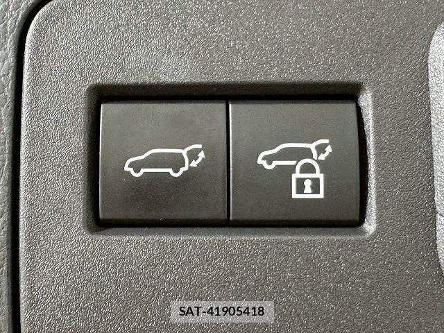 Toyota Crown Sports 2024-09 7250308-10