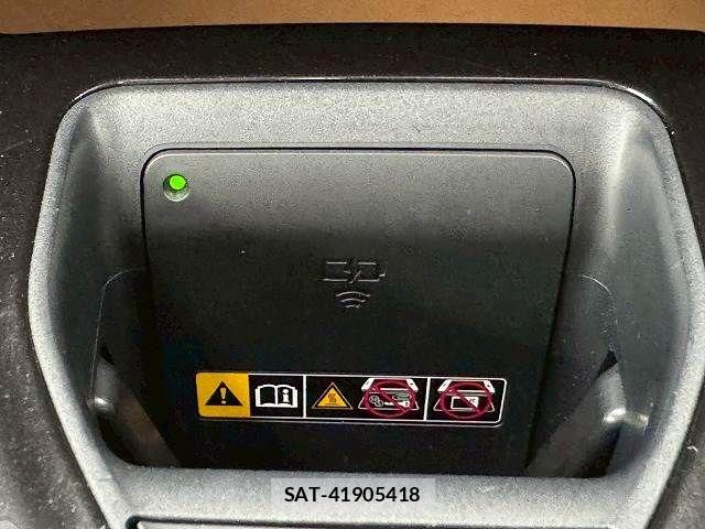 Toyota Crown Sports 2024-09 7250308-11