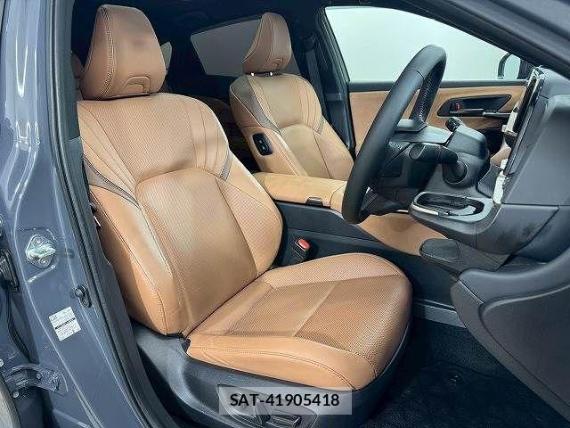 Toyota Crown Sports 2024-09 7250308-4