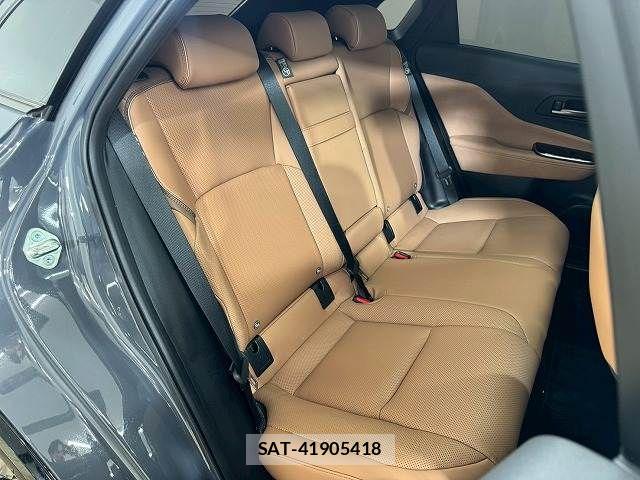 Toyota Crown Sports 2024-09 7250308-5